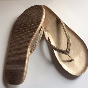 Mossimo gold sequined flops